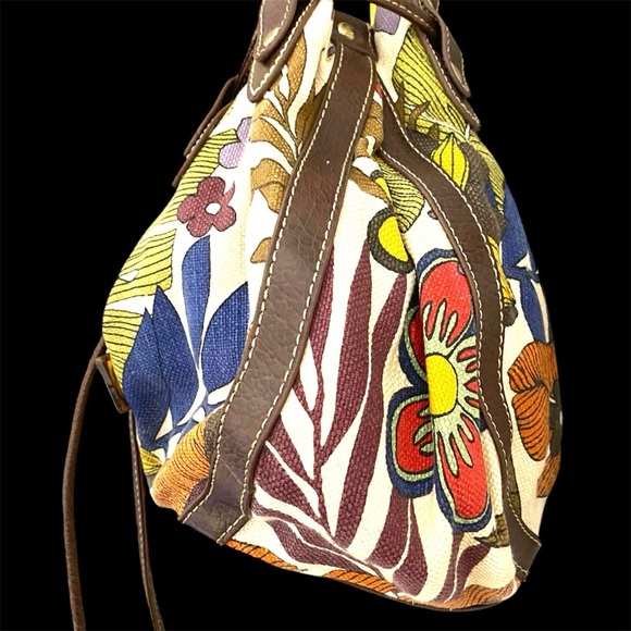 Relic by Fossil Drawstring bucket bag with Tortoise Shell Hardware - Picture 4 of 9